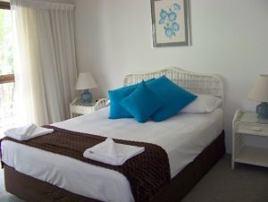 Old Burleigh Court Holiday Apartments - Accommodation Mt Buller